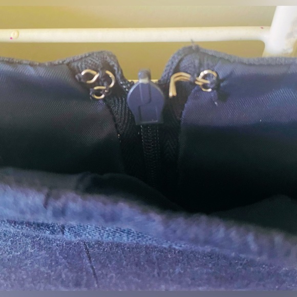 Liz Claiborne Axcess Skirt MIDI Navy Blue Light Pink Floral Size 4 Small Boho - Picture 7 of 12